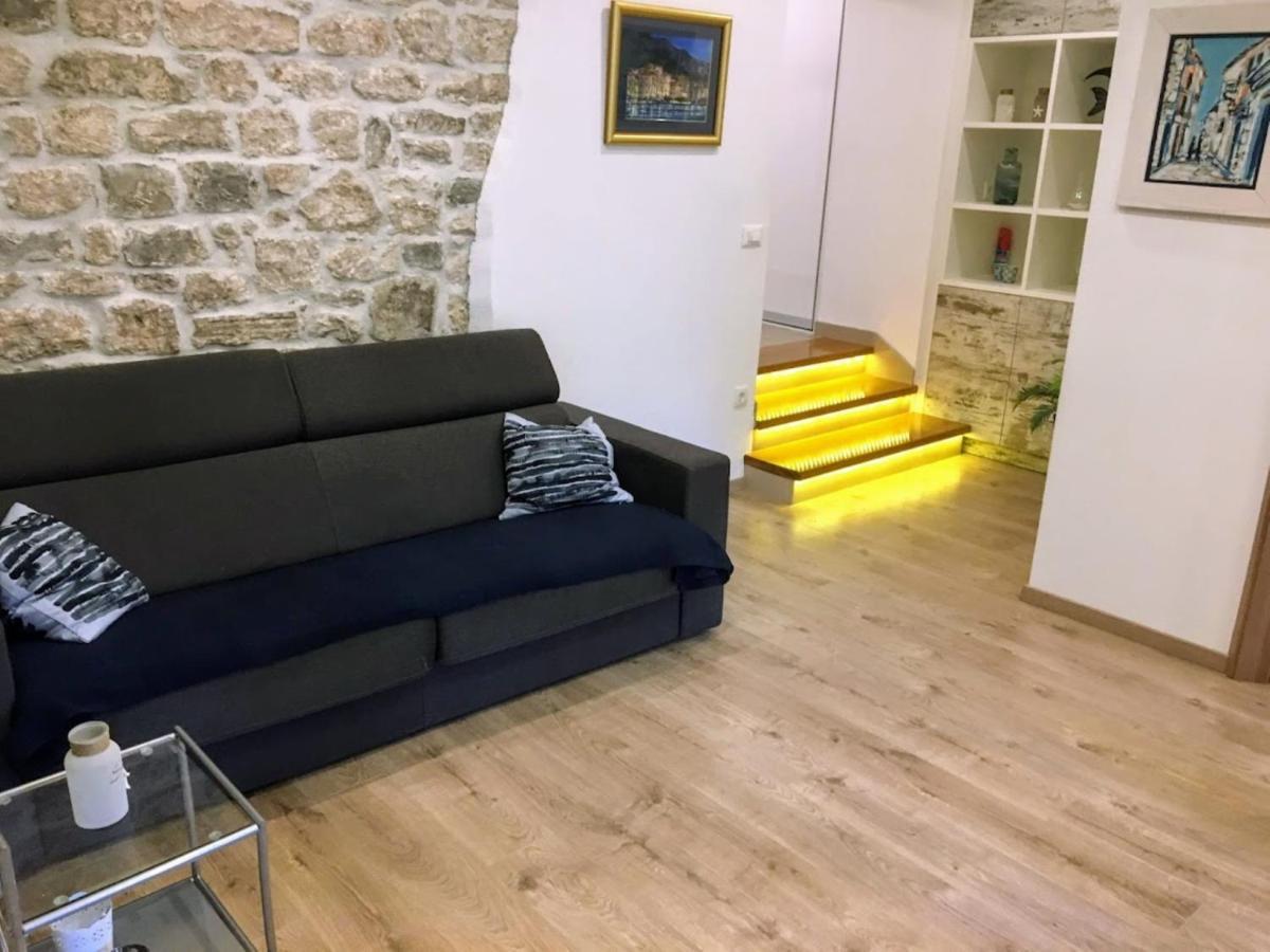 Old Town Ivo Apartma